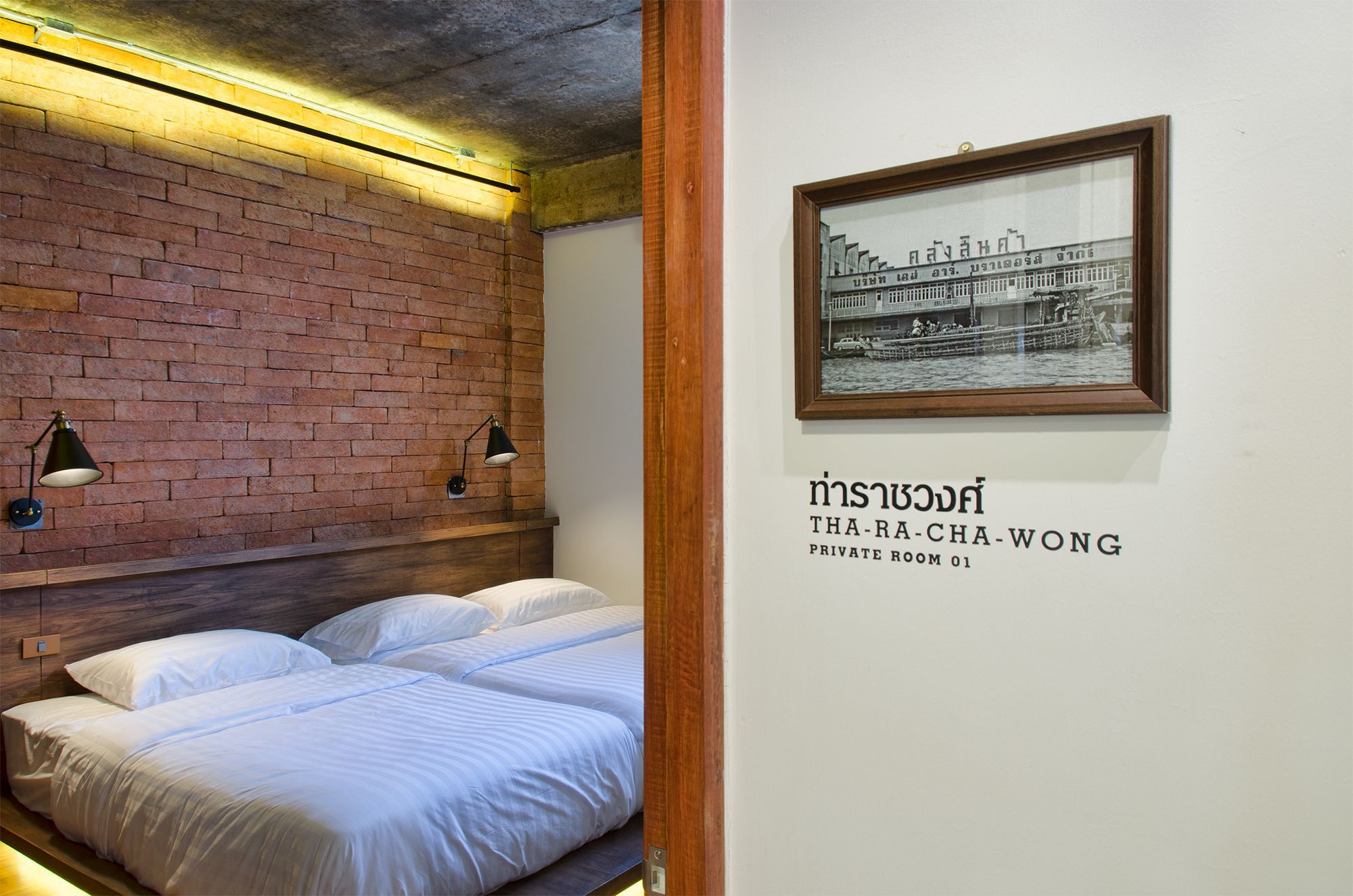 Siam Plug In Hostel Bangkok Buitenkant foto