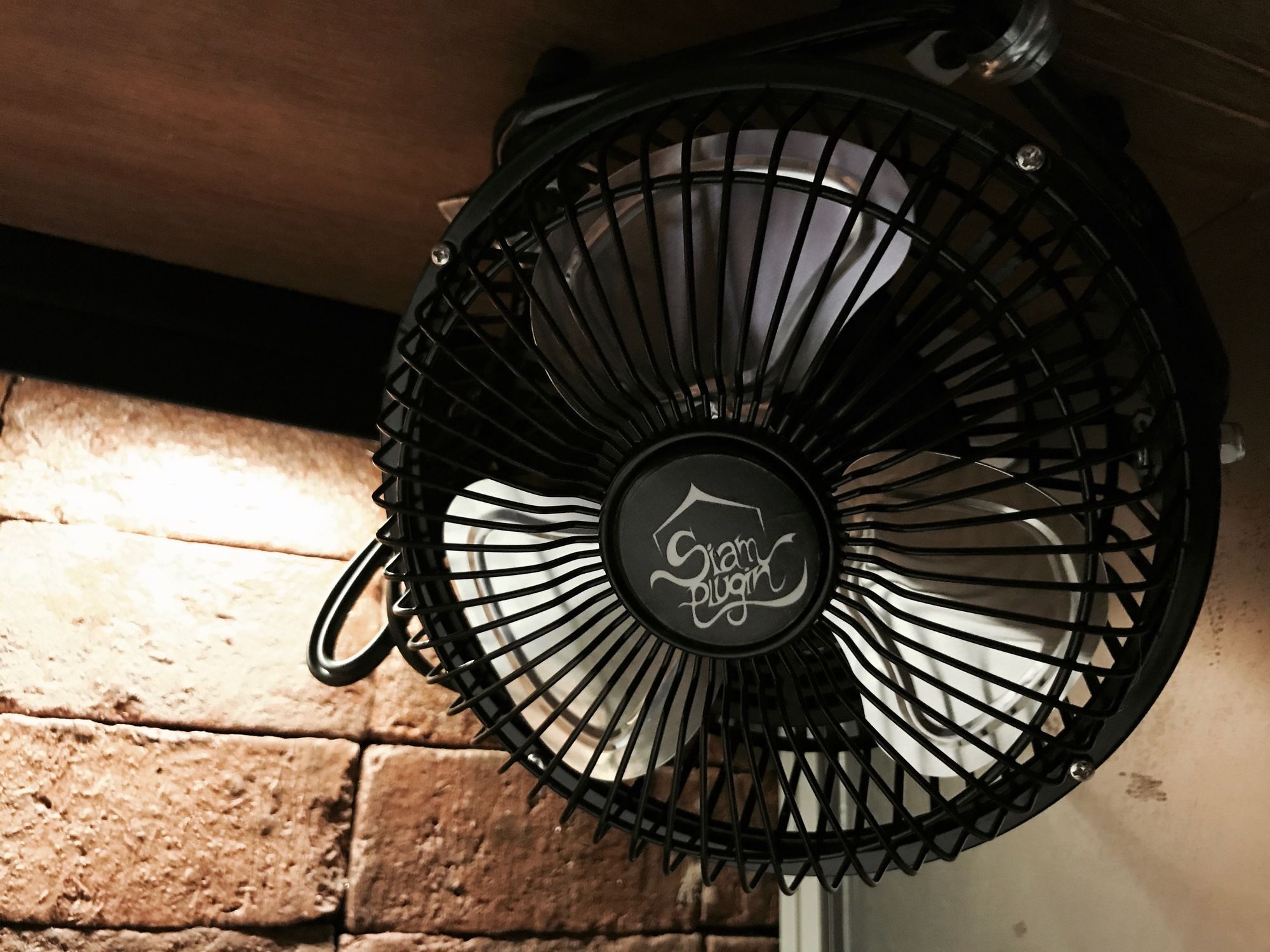 Siam Plug In Hostel Bangkok Buitenkant foto